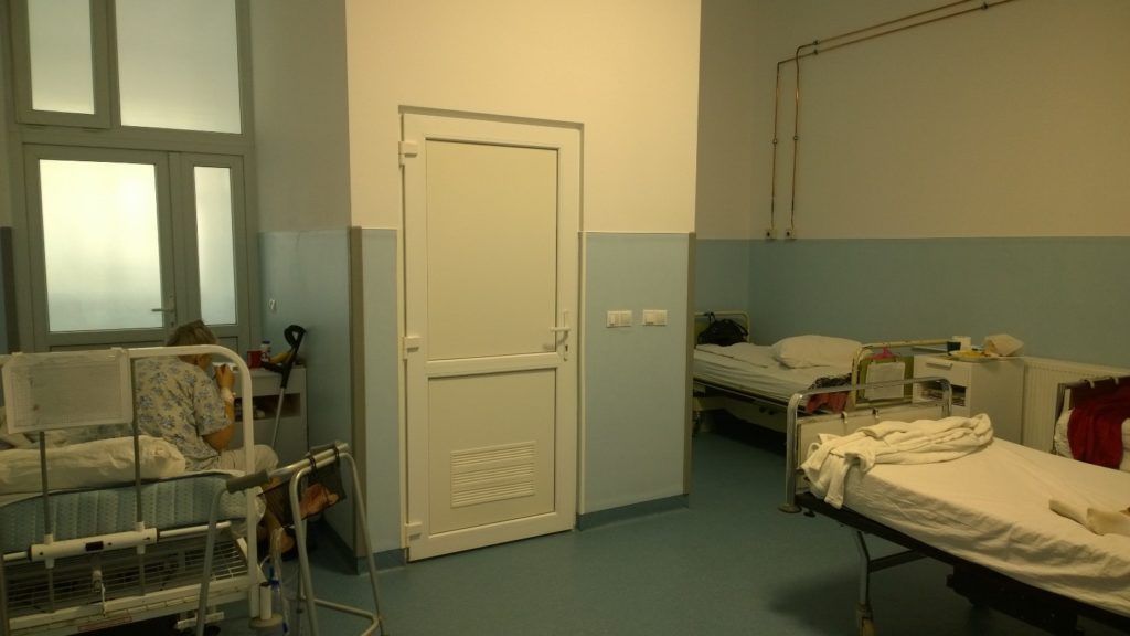 Șeful secției chirurgie a unui spital din capitală va fi judecat pentru corupere pasivă