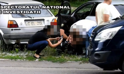 Un grup infracțional condus de un fost polițist, reținut de oamenii legii